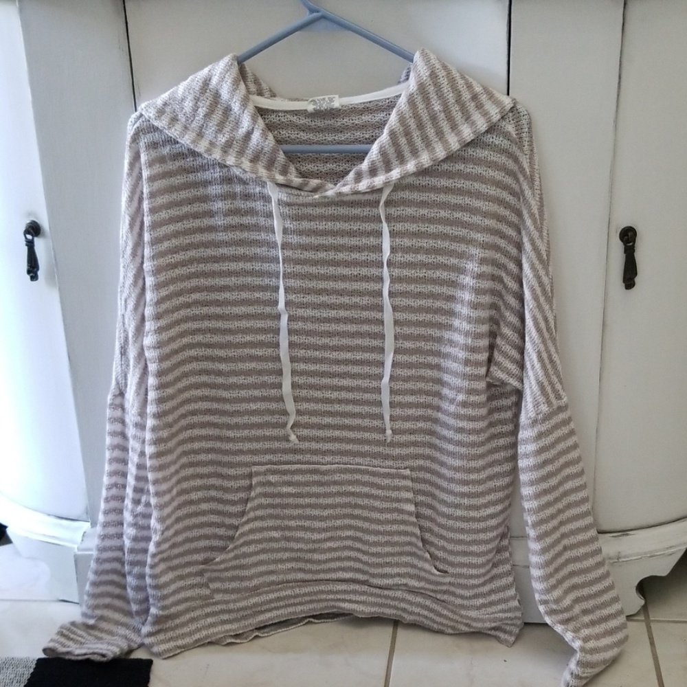 Striped thin hoodie🦋